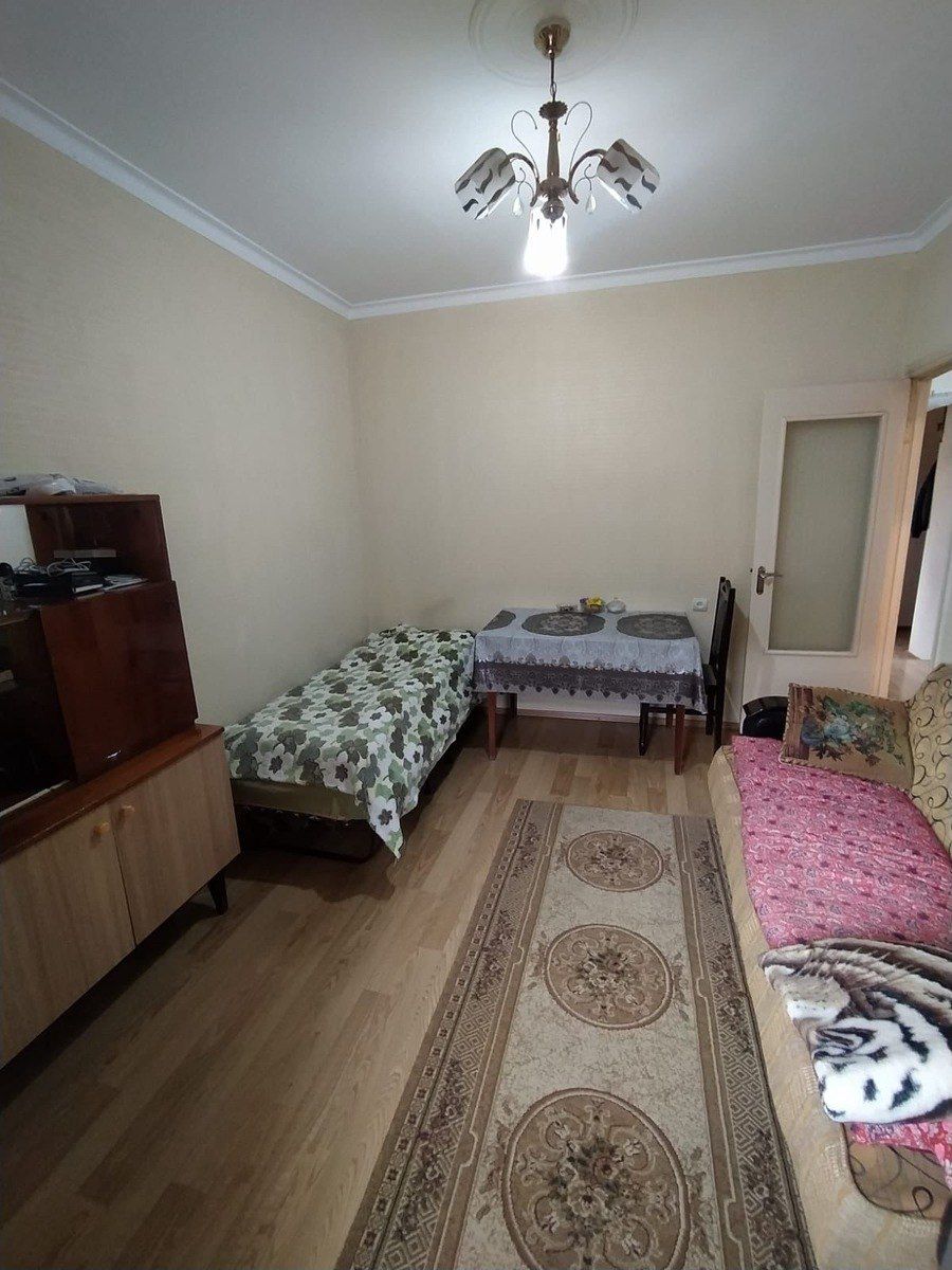 Satılır 2 otaqlı köhnə tikili 42 m² — Mənzil, Bakı