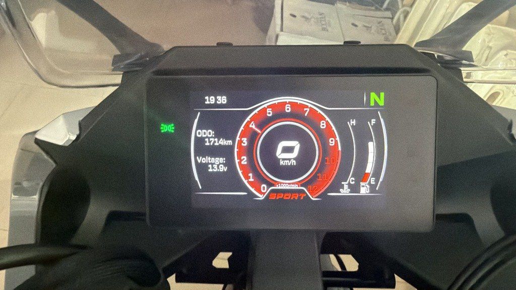 Cfmoto 300 SR-S, 300 sm3, 2023 il, 1 714 km — Motosikletlər, Bakı (4)