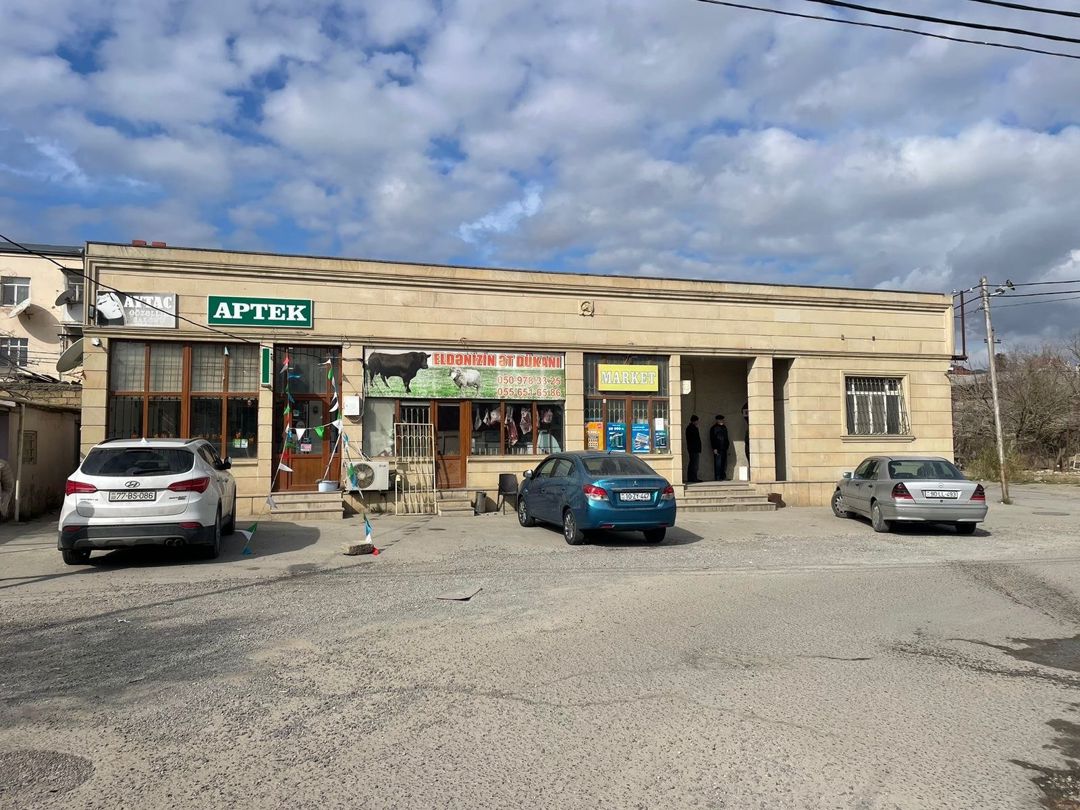 Satılır obyekt 420 m² — Əmlak, Bakı