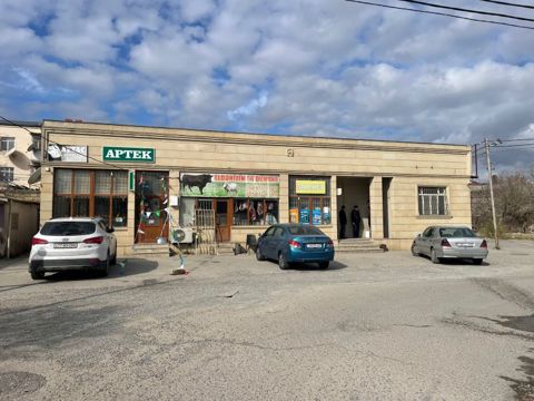 Satılır obyekt 420 m² — 1 950 000 ₼ · Bakı · Əmlak Satılır obyekt 420 m² — Bakı