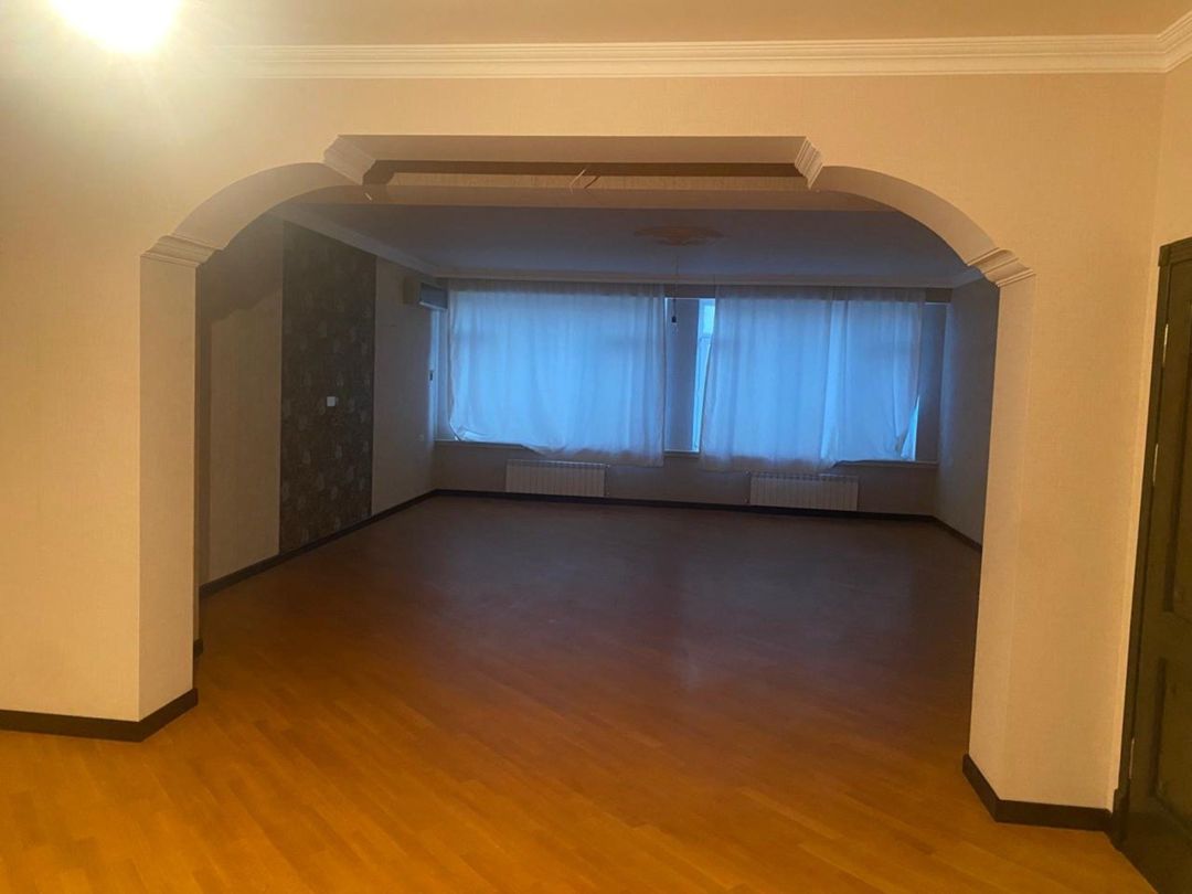 Satılır 4 otaqlı yeni tikili 205 m² — Mənzil, Bakı