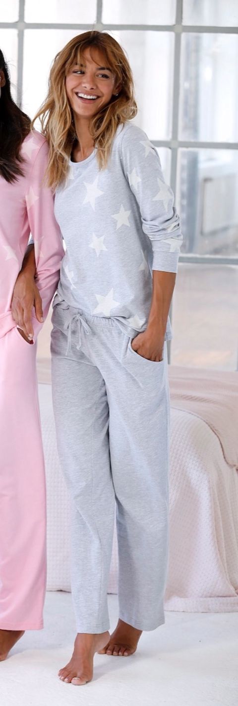 Qadınlar üçün şalvarlı pijama dəsti Pijama_AR, boz, pambıq, ölçü 36/38 — 32 ₼ · Bakı · Mallar Qadınlar üçün şalvarlı pijama dəsti Pijama_AR, boz, pambıq, ölçü 36/38 — Bakı