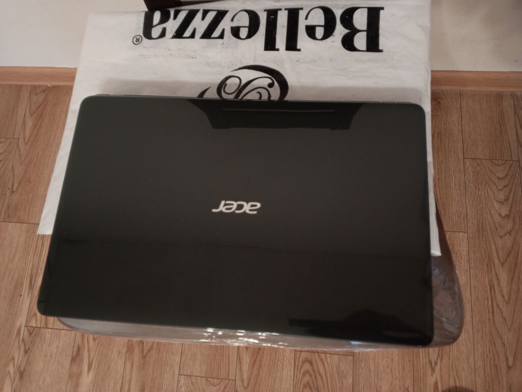 Bəzi şriftleri işlemir, düzəltmek lazımdır.+ Format ehtiyac var. 80 — Acer, Xırdalan (9)