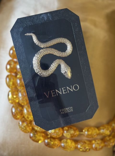 French Avenue Veneno parfum - Niş uniseks ətir - Təmkinli qara — Bakı