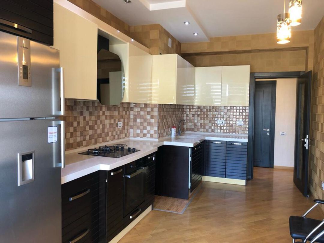İcarəyə verilir 3 otaqlı yeni tikili 135 m² — Mənzil, Bakı (11)