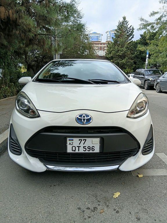 Toyota Aqua, 1.5 L, 0.87 kWh, 2019 il, 190 000 km — Avtomobillər, Bakı (2)