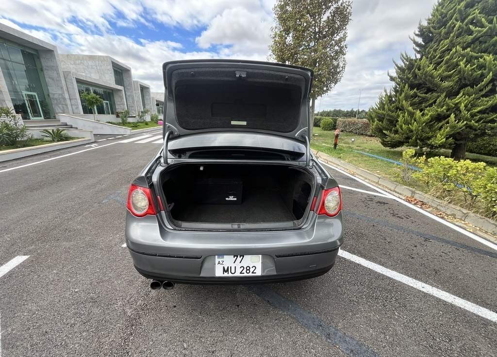 Volkswagen Passat, 2007 il, 296102 km, 3.2 L 77-MU-282 — Avtomobillər, Bakı (9)