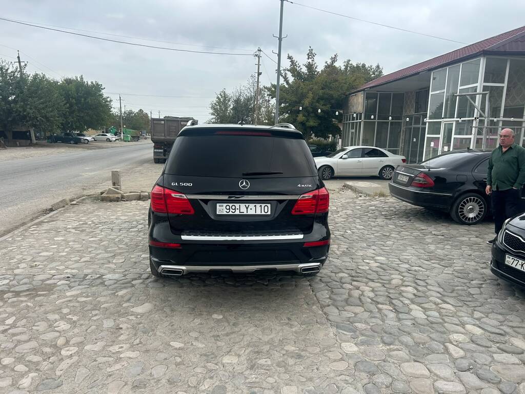 Mercedes GL 550 4MATIC, 4.7 L, 2013 il, 98 000 km 99-LY-110 — Avtomobillər, Bakı (2)