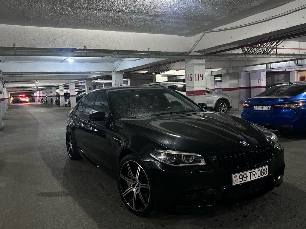 BMW 535, 3.0 L, 1.4 kWh, 2014 il, 138 000 km 10-VV-950 — Avtomobillər, Bakı