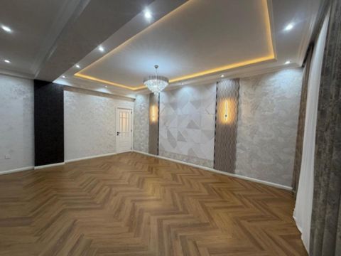 Satılır 3 otaqlı yeni tikili 140 m² — Bakı