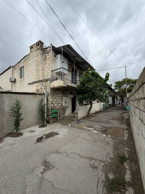 Satılır 3 otaqlı köhnə tikili 40 m² — Bakı