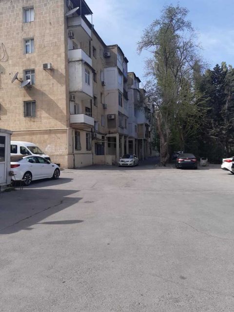 İcarəyə verilir 3 otaqlı köhnə tikili 60 m² — Sumqayıt