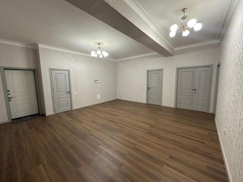Satılır 4 otaqlı ofis 178 m² — 460 000 ₼ · Bakı · Ofis Satılır 4 otaqlı ofis 178 m² — Bakı
