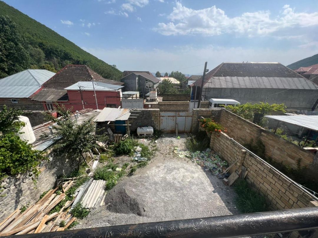 Satılır 7 otaqlı həyət evi/bağ evi 330 m² — Ev, villa, Şəki (2)