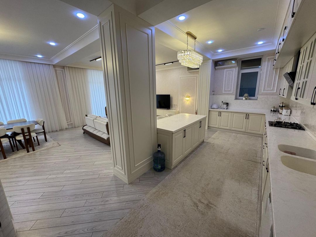 Satılır 8 otaqlı həyət evi/bağ evi 400 m² — Ev, villa, Bakı (8)