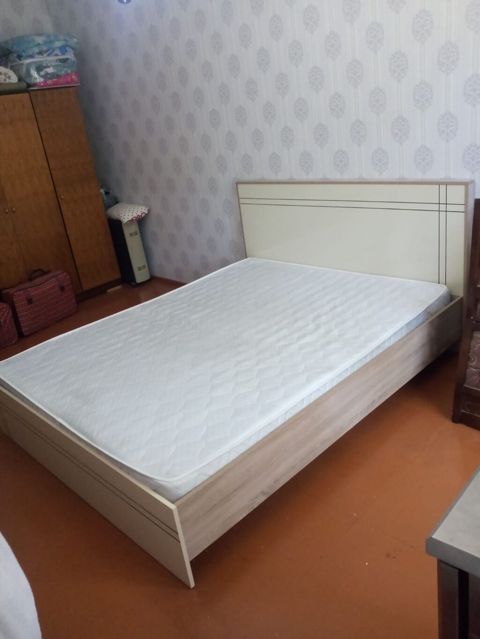 Taxd 100 azn satlır azadlq T9852 Nəzrin — Bakı