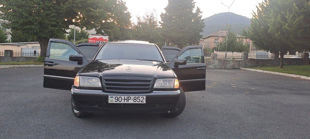 Mercedes C 230, 2.3 L, 2000 il, 418 429 km 90-HP-852 — Avtomobillər, Zaqatala