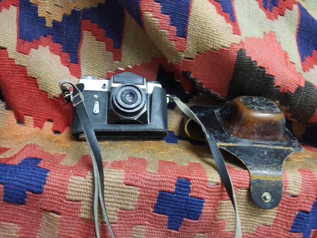 Zenit-E 35mm SLR fotoaparatı - Obyektiv: Industar-50-2, 50 mm, f/3.5 — Fotoaparat, Bakı (2)