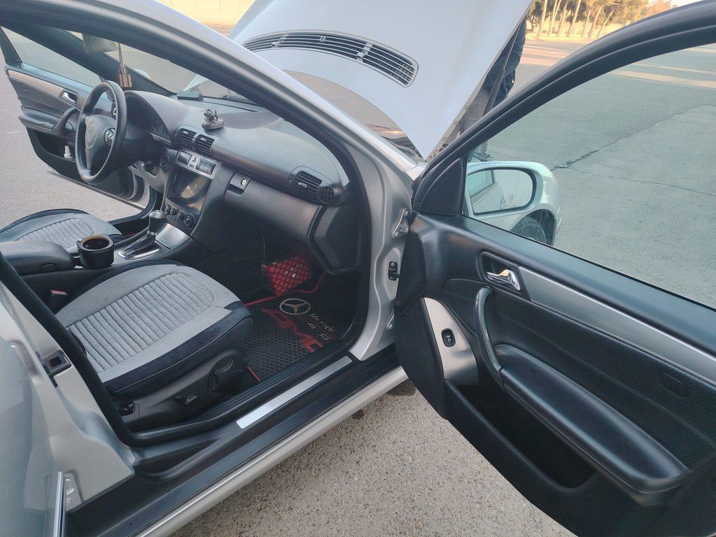 Mercedes C 230, 2.5 L, 2005 il, 439 000 km — Avtomobillər, Bakı (7)