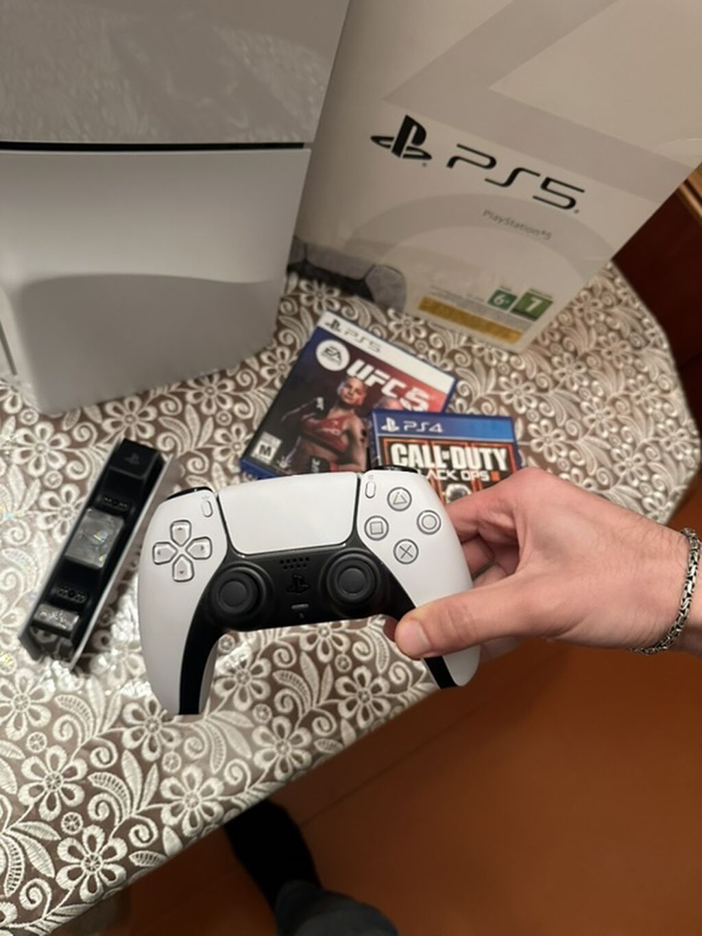 PlayStation 5 slim(Disk versiyası) oyun seti Tək-Tək Və Ya 1 — Oyun konsolları, Gəncə (3)