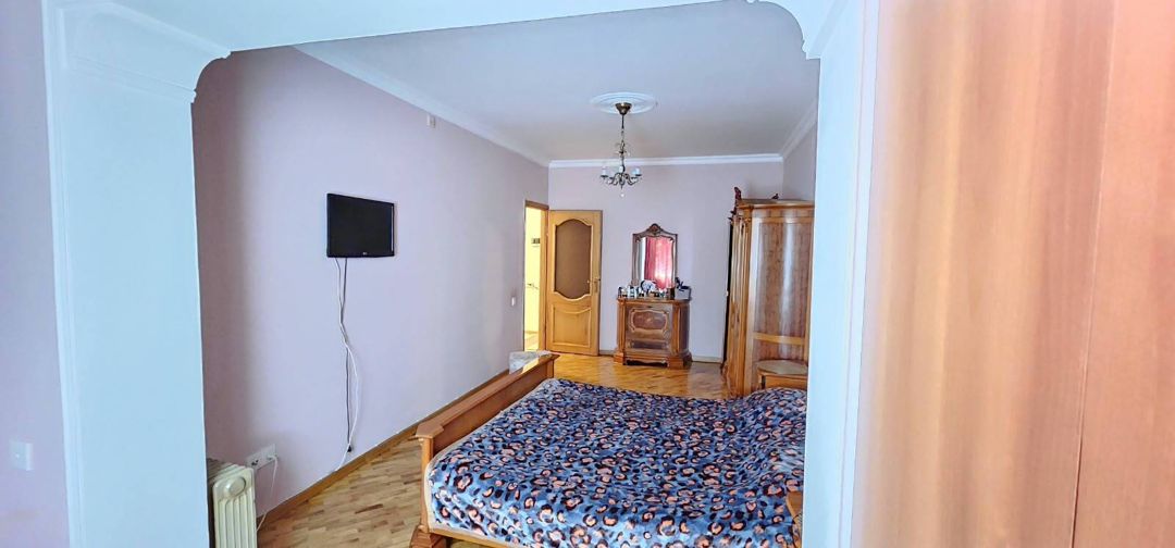 Satılır 4 otaqlı köhnə tikili 120 m² — Mənzil, Bakı (11)