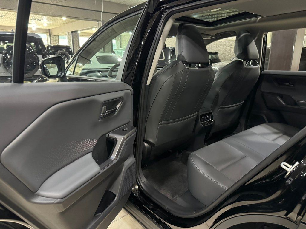 Toyota RAV4, 2.0 L, 2026 il, yeni — Avtomobillər, Bakı (11)