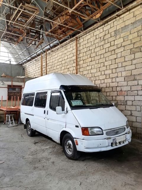 Ford Transit, 2.4 L, 1991 il, 500 000 km — 5 300 ₼ · Gəncə · Avtomobillər Ford Transit, 2.4 L, 1991 il, 500 000 km — Gəncə