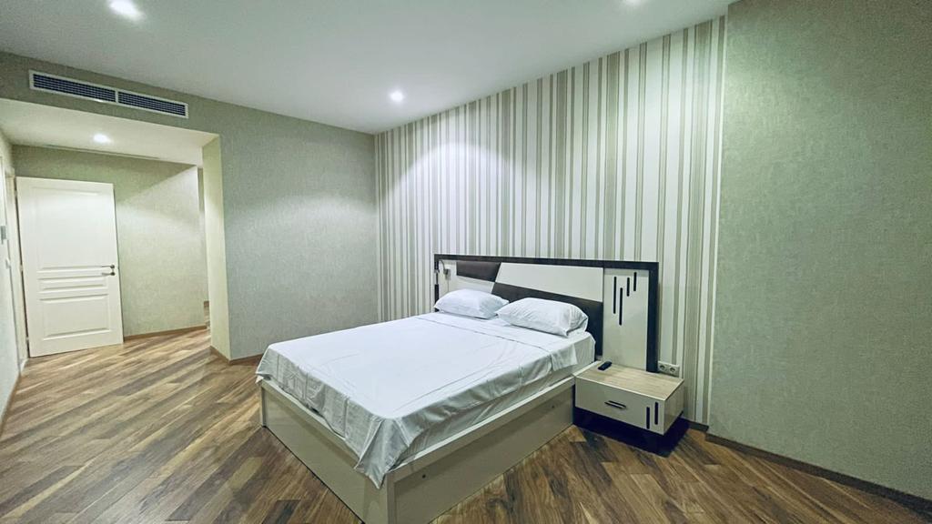 İcarəyə verilir 3 otaqlı yeni tikili 170 m² — Mənzil, Bakı (12)