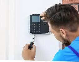 Domofonlarin qurashdirilmasi 24/7 xidməti — 300 ₼ · Bakı · Təhlükəsizlik sistemlərinin təmir və qurulması Domofonlarin qurashdirilmasi 24/7 xidməti — Bakı
