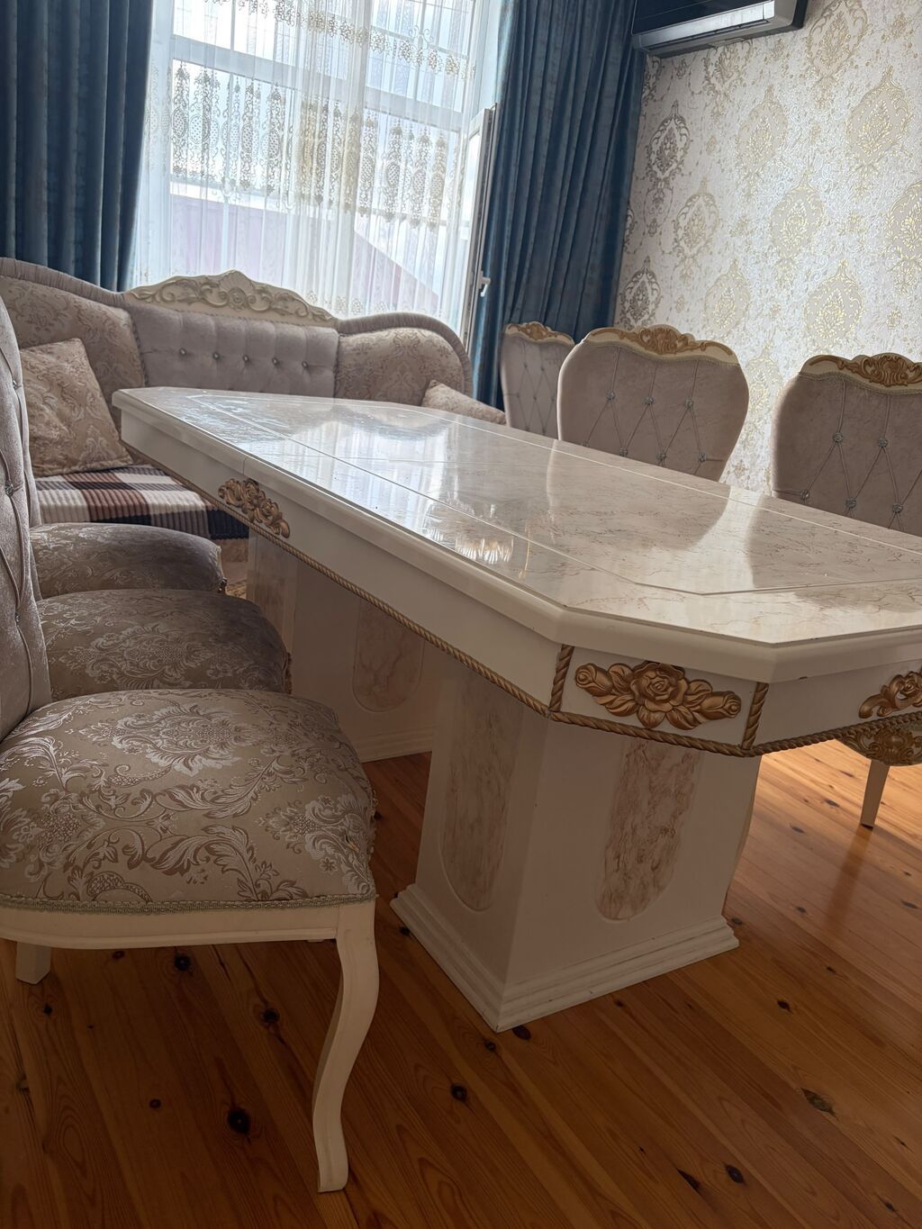 Klassik üslubda salon dəsti – krem/qızılı tonlarda divan və kreslo — Yumşaq mobilya dəstləri, Digah (7)