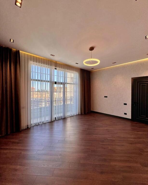 Satılır 6 otaqlı həyət evi/bağ evi 400 m² — Ev, villa, Bakı (11)