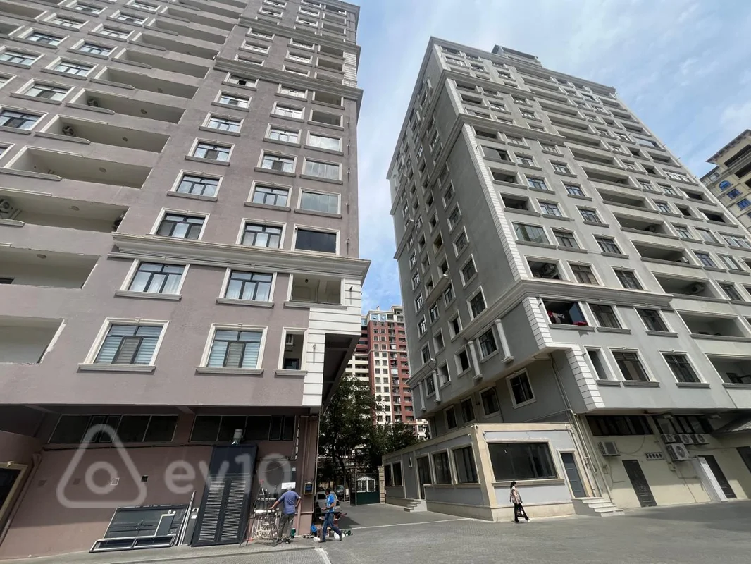 3 otaqlı mənzil, 111 m², xan Şuşinski küçəsi — Mənzil, Bakı (2)