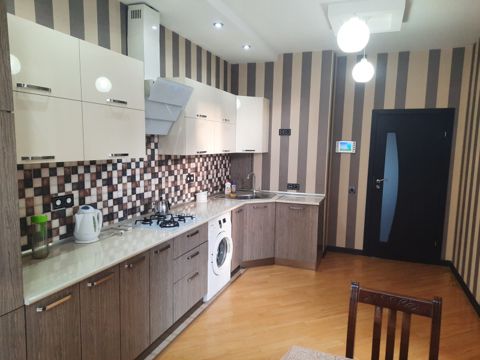 İcarəyə verilir 3 otaqlı yeni tikili 138 m² — 950 ₼ · Bakı · Mənzil İcarəyə verilir 3 otaqlı yeni tikili 138 m² — Bakı