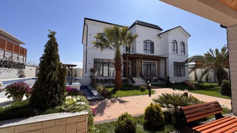 Satılır 6 otaqlı həyət evi/bağ evi 500 m² — Bakı
