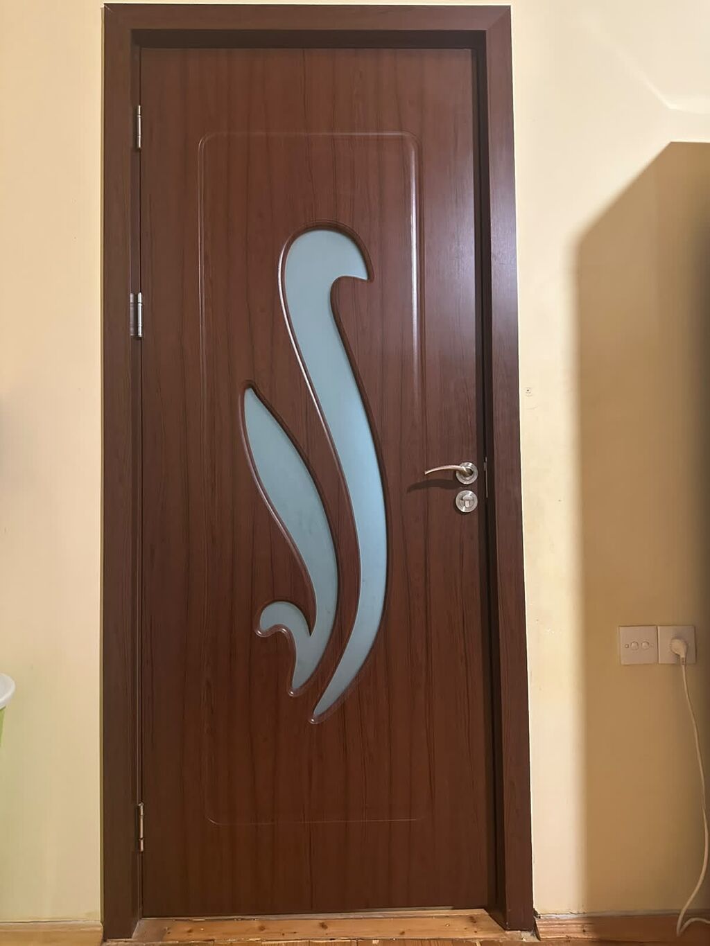 Qapi 5eded 205/90sm 100azn biri Bine savxoz 6429 leli — Pəncərələr, qapılar, balkonlar, Bakı