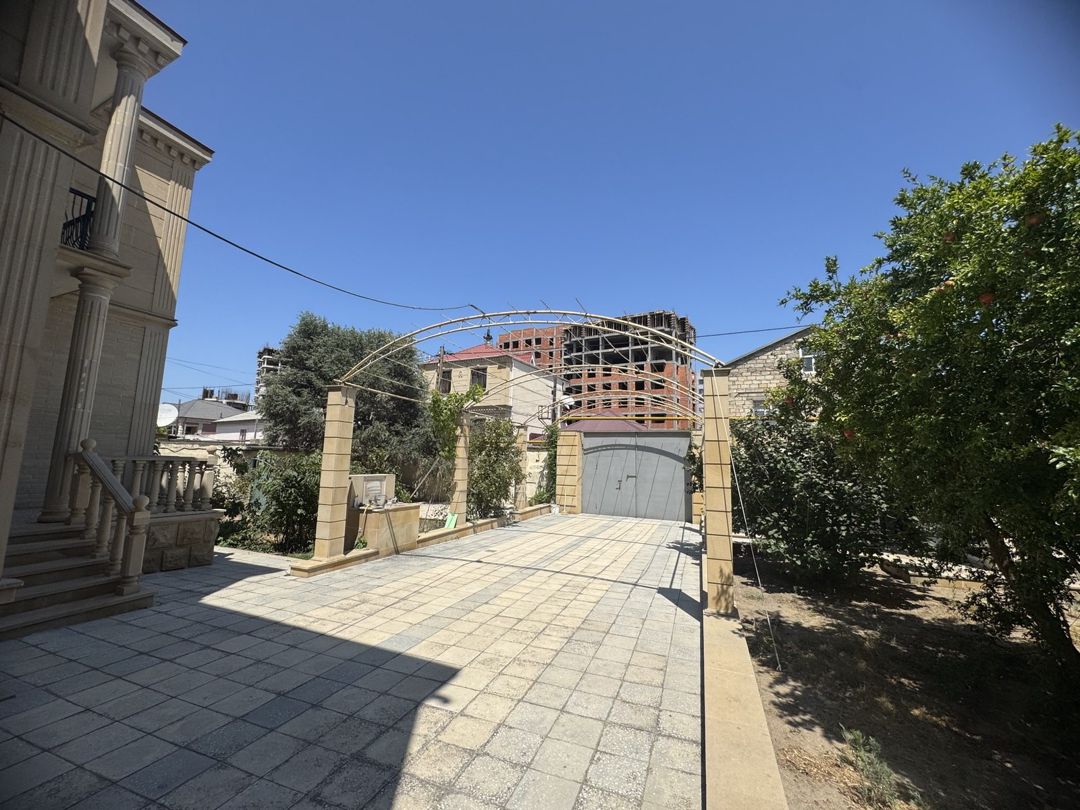 Satılır 4 otaqlı həyət evi/bağ evi 250 m² — Ev, villa, Bakı (11)