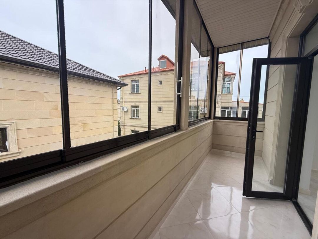 Satılır 6 otaqlı həyət evi/bağ evi 320 m² — Ev, villa, Bakı (9)