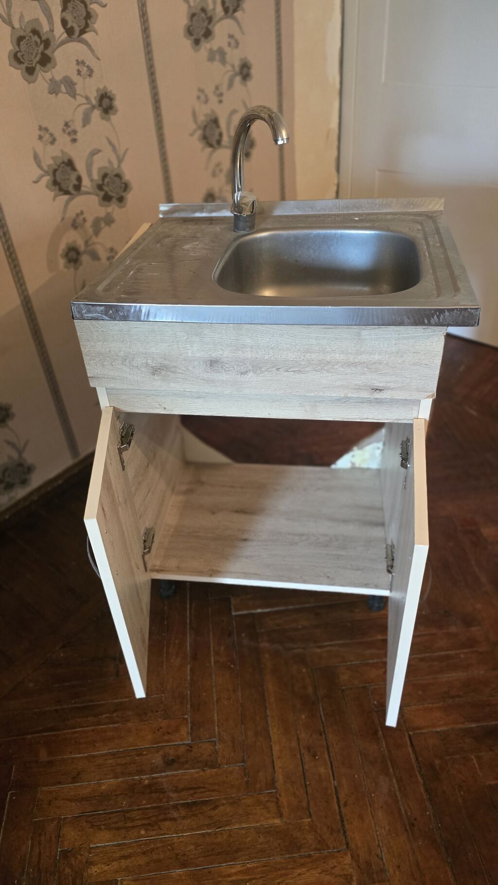 Mətbəx lavabo dolabı – paslanmayan polad lavabo və qarışdırıcı kranla — Mətbəx mobilyası, Digah (3)