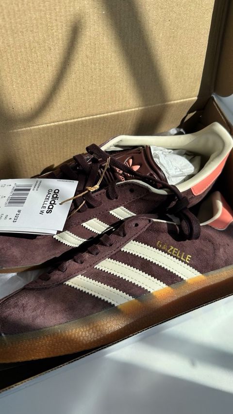 Kedlər Adidas Gazelle original — 30 ₼ · Bakı · Geyim, ayakkabı, aksesuarlar Kedlər Adidas Gazelle original — Bakı