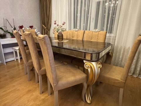Masa dəsti 400azn satılır 8 stuldu az işlənib ünvan Gəncə pr — 400 ₼ · Bakı · Mebel Masa dəsti 400azn satılır 8 stuldu az işlənib ünvan Gəncə pr — Bakı