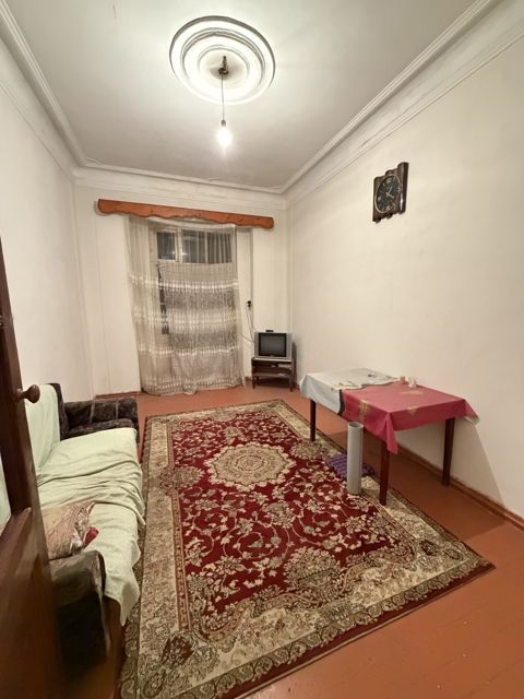 İcarəyə verilir 3 otaqlı köhnə tikili 60 m² — Bakı