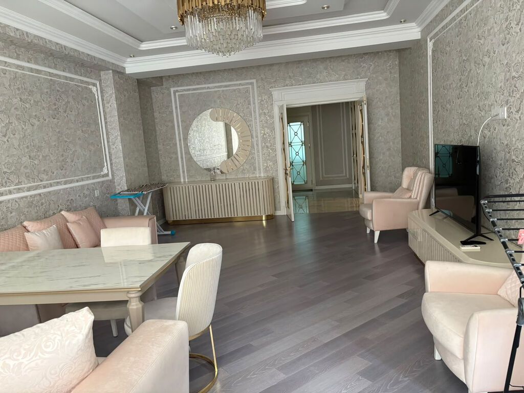 Nərimanovda, Təbriz Küçəsində "Estal MTK"-da 218 m² Lüks 5 Otaqlı — Mənzil, Bakı (3)