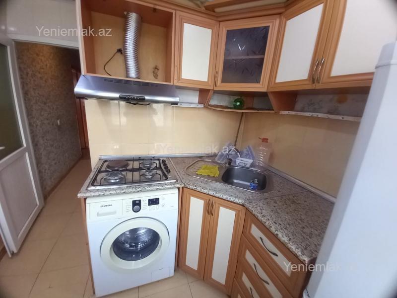 Satılır 2 otaqlı Bina evi menzil (Köhnə tikili), 50 m², 5-ci mikrorayon — Mənzil, Sumqayıt