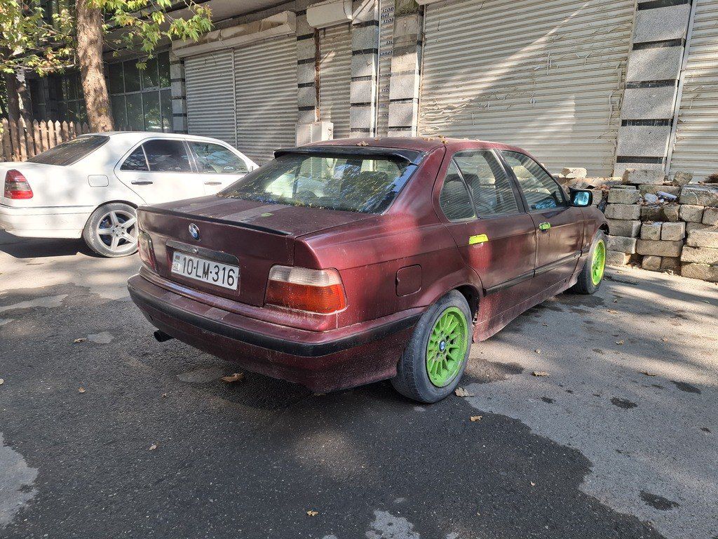 BMW 316, 1.6 L, 1992 il, 254 658 km 10-LM-316 — Avtomobillər, Mingəçevir (4)