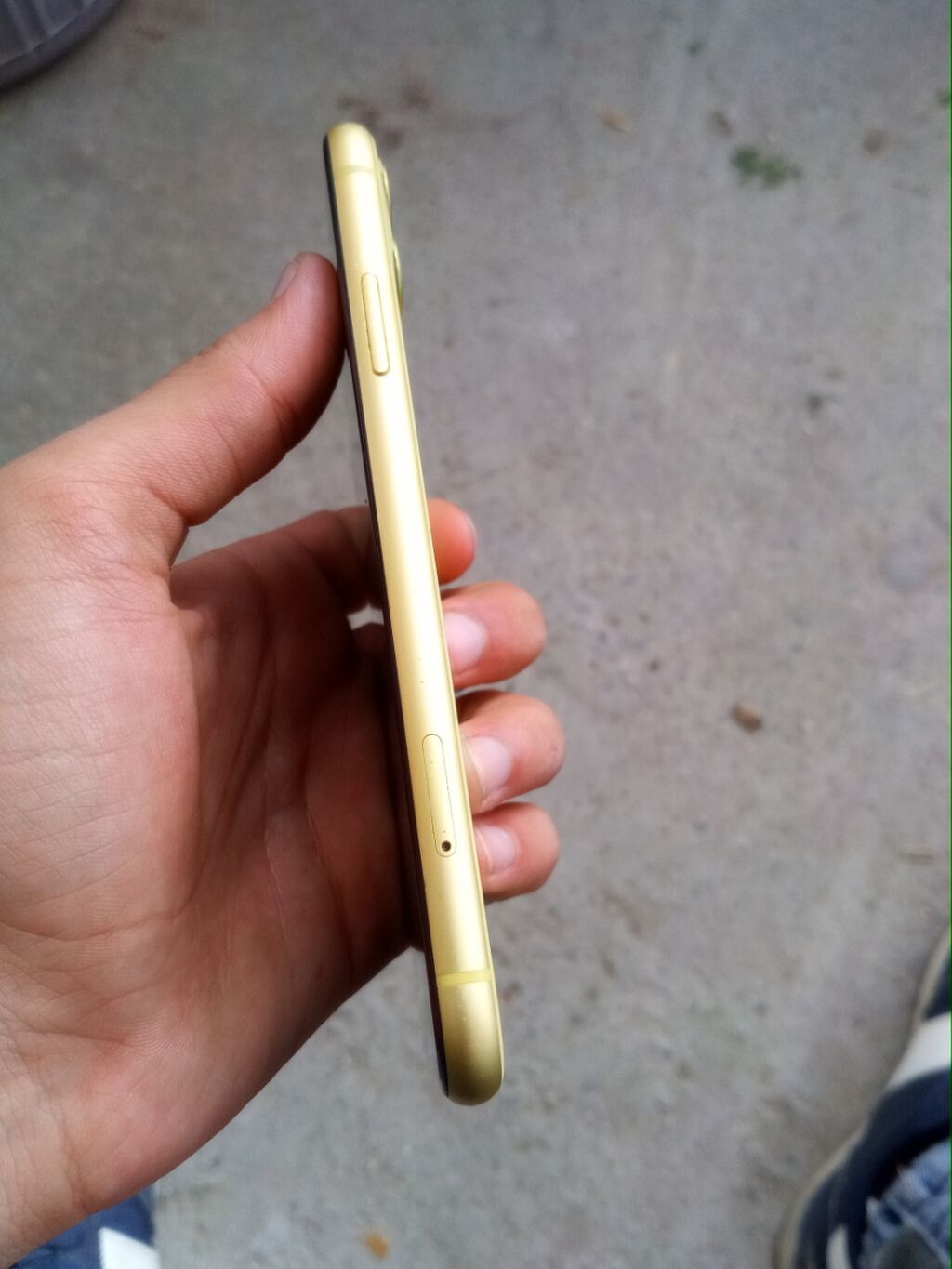 IPhone 11, Sarı, Face ID — Apple iPhone, Bakı (2)