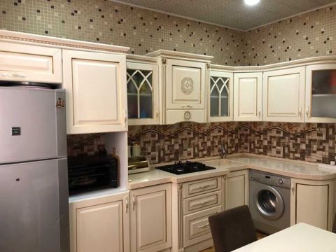 Mətbəx mebeli satılır 600azn. Yaxşı vəziyyətdədir. Ölçü: 3.77*1.50 — Digah