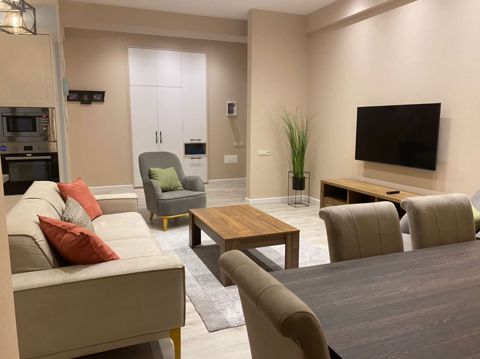 Renessans Palace Elmlər metrosu 3 Otaqlı Mənzil Kirayə Verilir — Батир