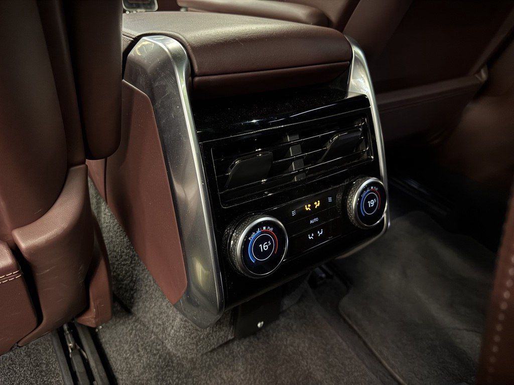 Land Rover Range Rover, 3.0 L, 2023 il, 65 000 km — Avtomobillər, Bakı (10)