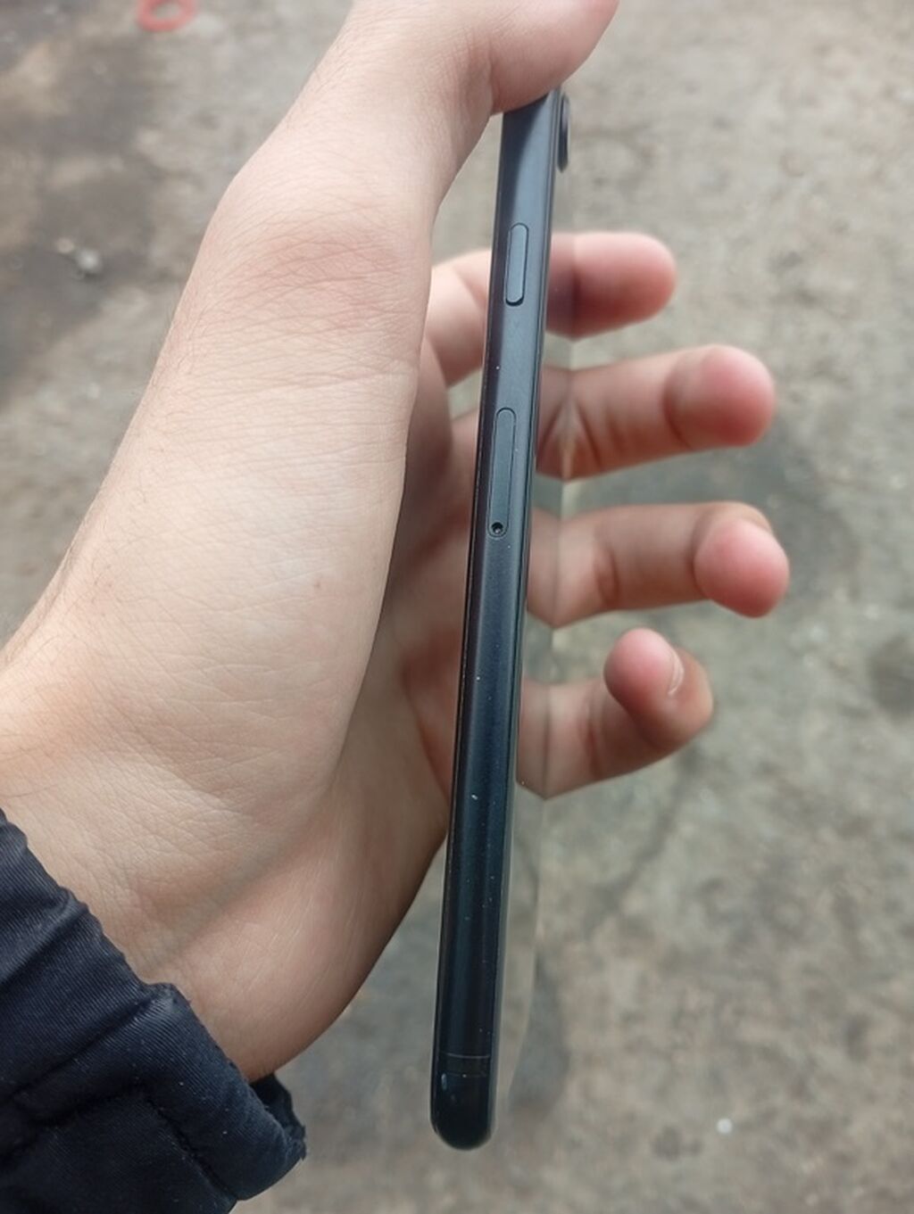 IPhone SE 2020, 64 GB, Qara, Barmaq izi, Simsiz şarj — Apple iPhone, Xaçmaz (4)