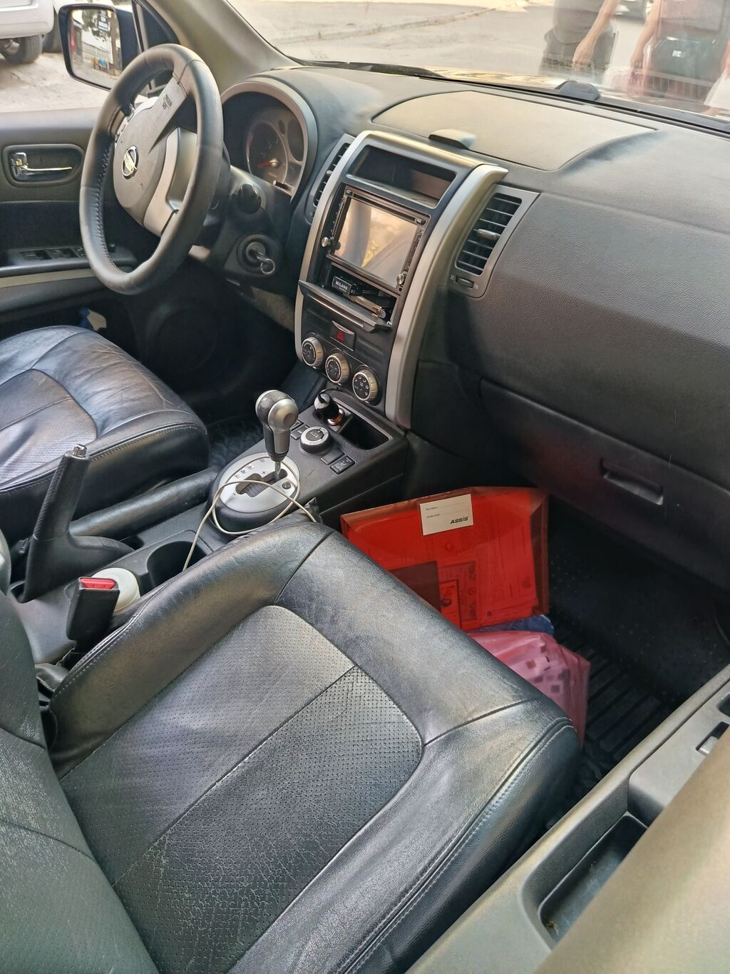 Nissan X-Trail: 2.5 l 2010 il Krossover 99-LM-430 — Avtomobillər, Digah (4)